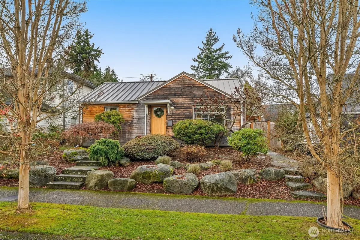 5143 46th Avenue Ne, Seattle, WA 98105 - Image #1