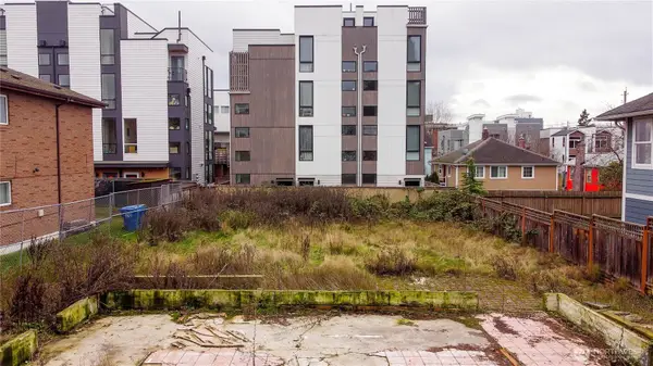 927 NW 57th Street, Seattle, WA 98107