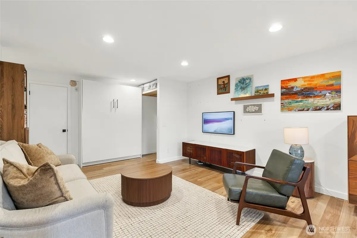 335 Heather Road #208, Everett, WA 98203 - Image #1