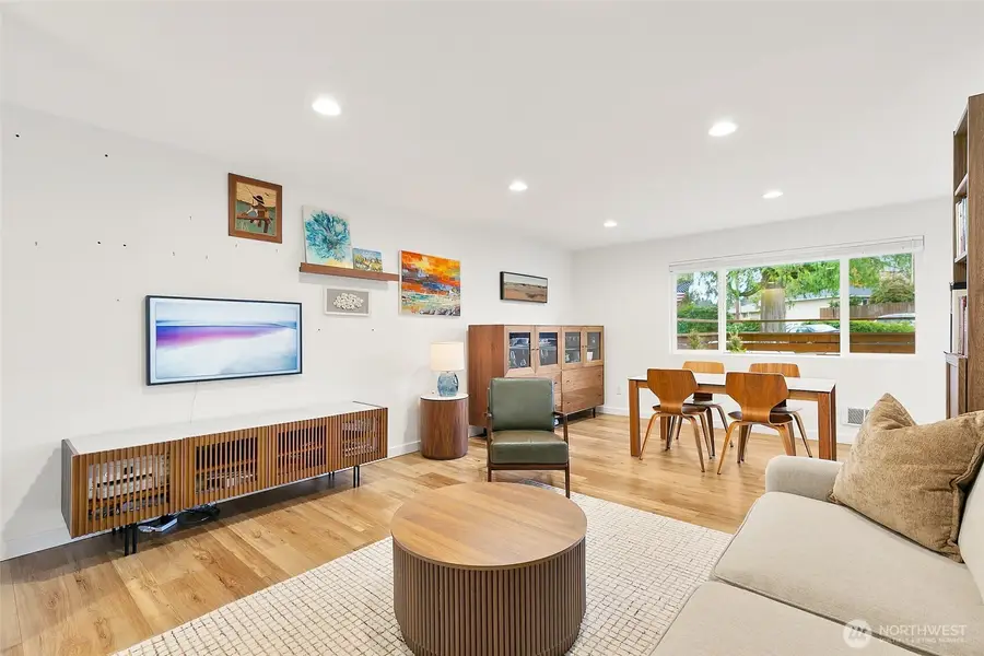 335 Heather Road #208, Everett, WA 98203 - Image #2