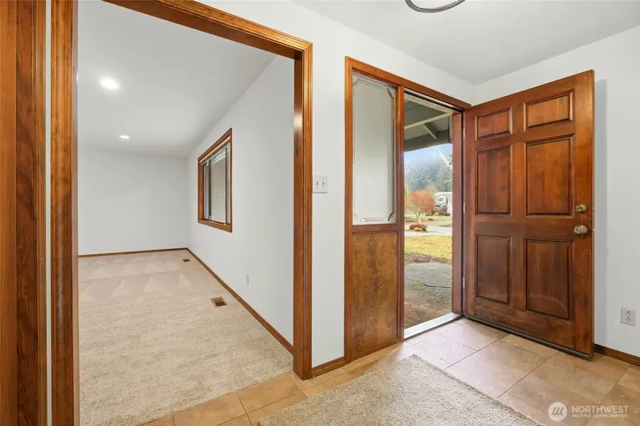 4112 Foxhall Drive Ne, Olympia, WA 98516 - Image #3