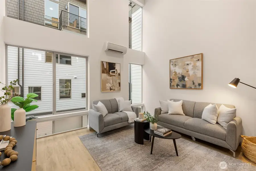 4414 Midvale Avenue N, Seattle, WA 98103 - Image #3