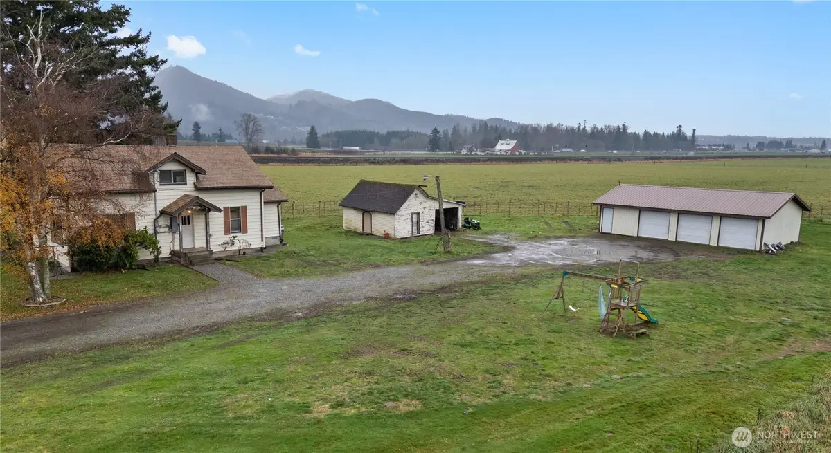 18764 Hickox Road, Mount Vernon, WA 98273 - Image #1