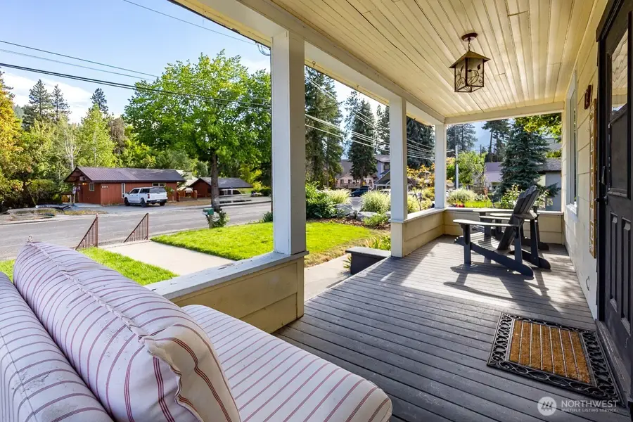 1112 Commercial Street, Leavenworth, WA 98826 - Image #3