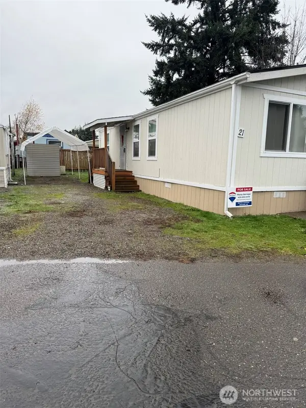 10302 Lakeview Avenue Sw #21, Lakewood, WA 98499