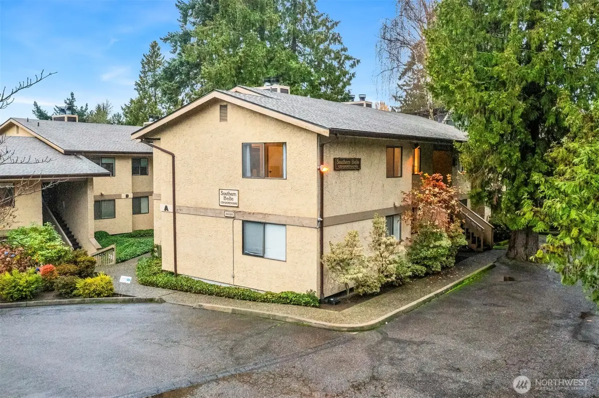 10330 SE 6th Street #A2, Bellevue, WA 98004 - Image #1