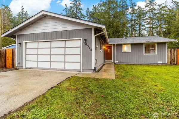 4318 Hunter Ln, Oak Harbor, WA 98277