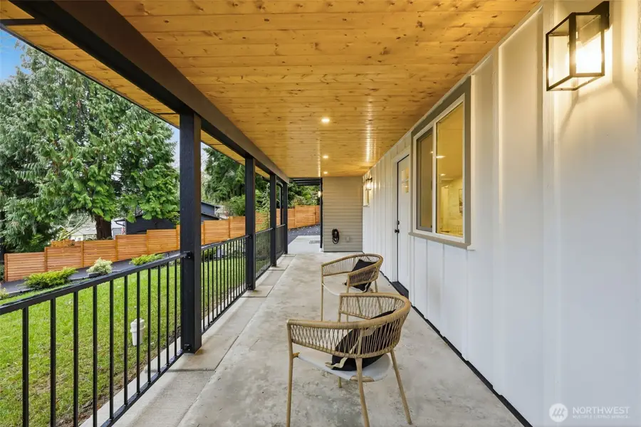 19531 55th Avenue Ne, Lake Forest Park, WA 98155 - Image #3