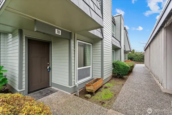 12600 4th Avenue W #7H, Everett, WA 98204