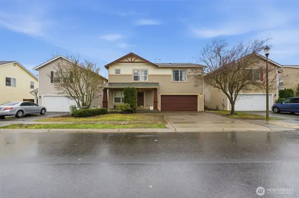 18708 94th Avenue Ct E, Puyallup, WA 98375