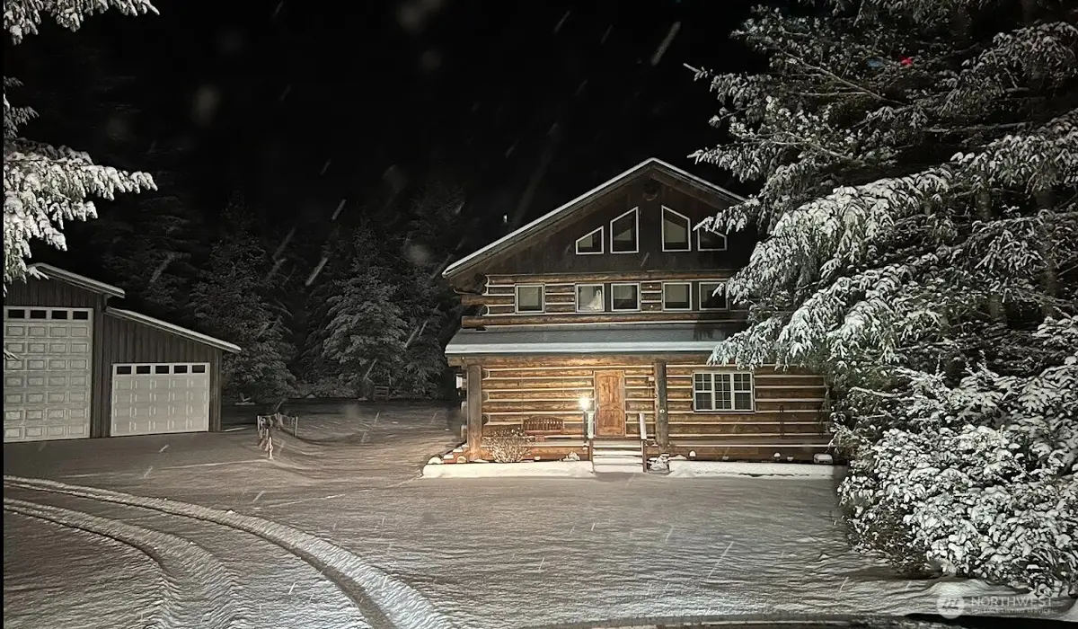 40 E Seahawks Way, Belfair, WA 98528 - Image #1