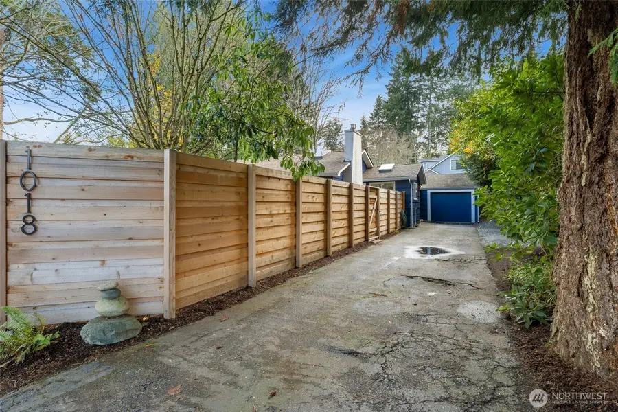 1018 Walnut Street, Edmonds, WA 98020 - Image #2