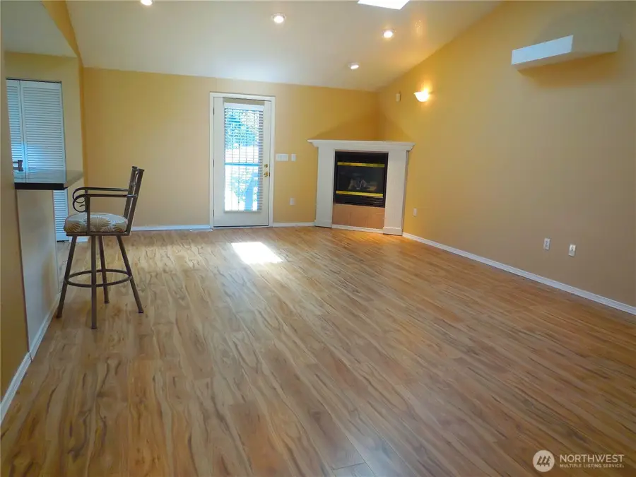 5036 Beach Way Ne, Olympia, WA 98516 - Image #2