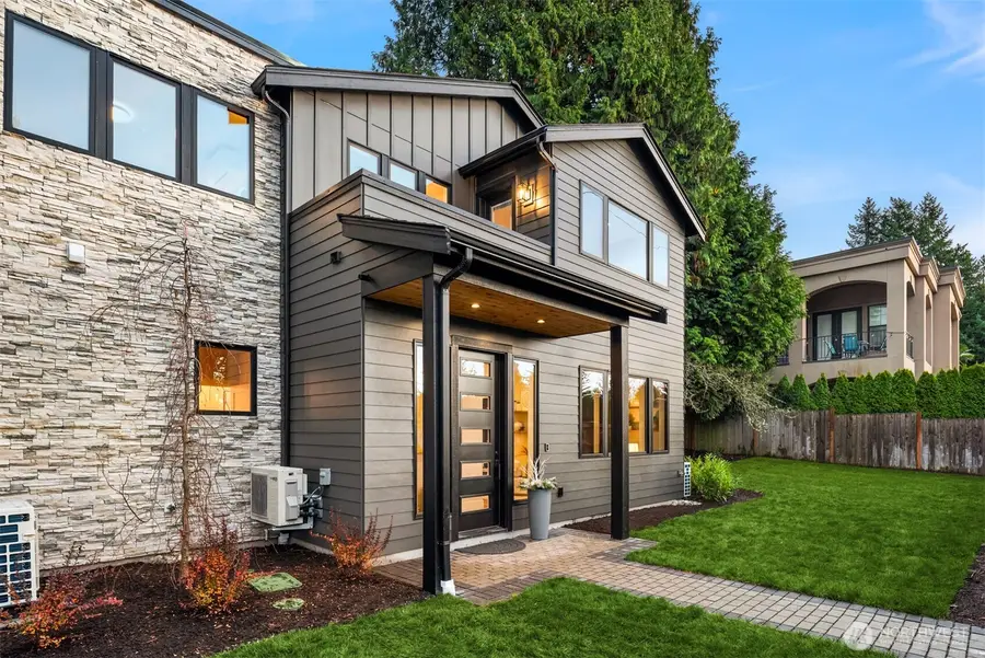 5916 108th Avenue Ne, Kirkland, WA 98033 - Image #3