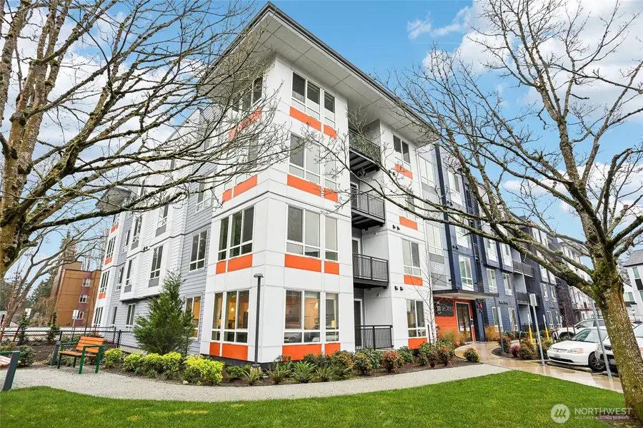 14598 Westminster Way N #102, Shoreline, WA 98133 - Image #2