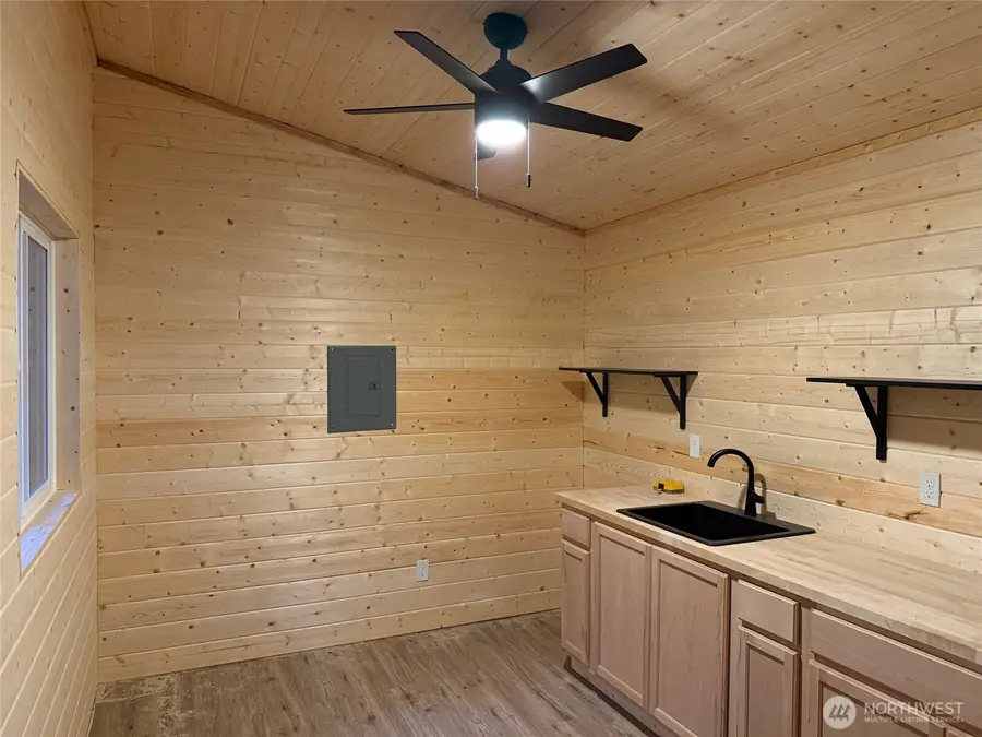 56115 Kernahan Road E, Ashford, WA 98304 - Image #2