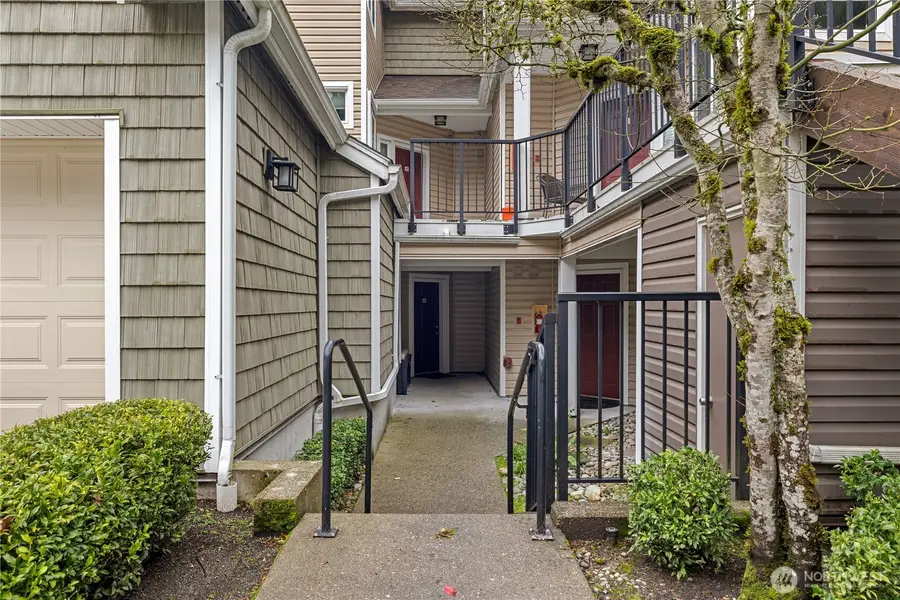 5000 NW Village Park Drive #F132, Issaquah, WA 98027 - Image #2