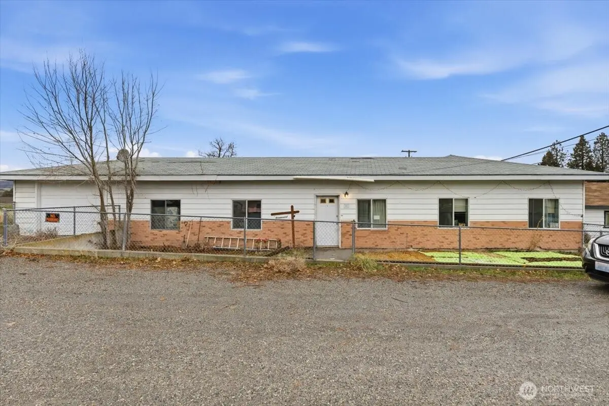 310 Center Street, Grand Coulee, WA 99133 - Image #1