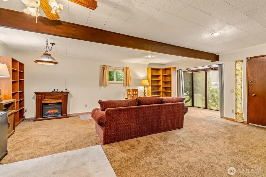 18123 60th Avenue W, Lynnwood, WA 98037 - Image #2