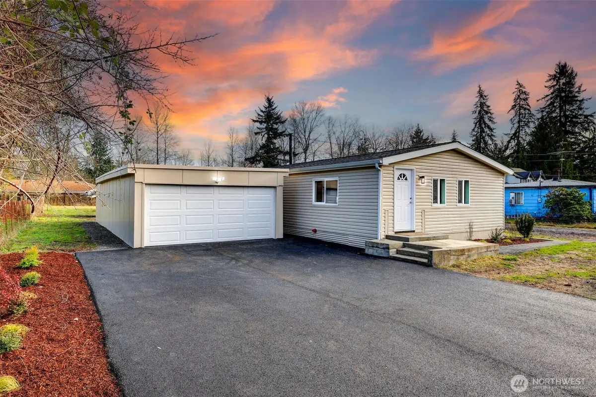 11221 40th Avenue E, Tacoma, WA 98446 - Image #1