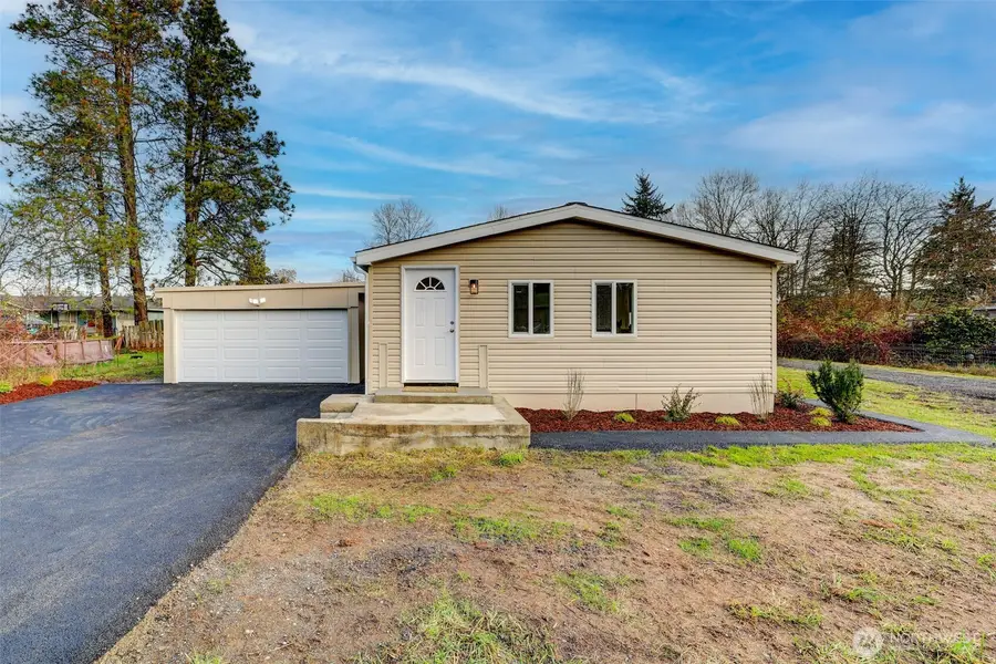 11221 40th Avenue E, Tacoma, WA 98446 - Image #2