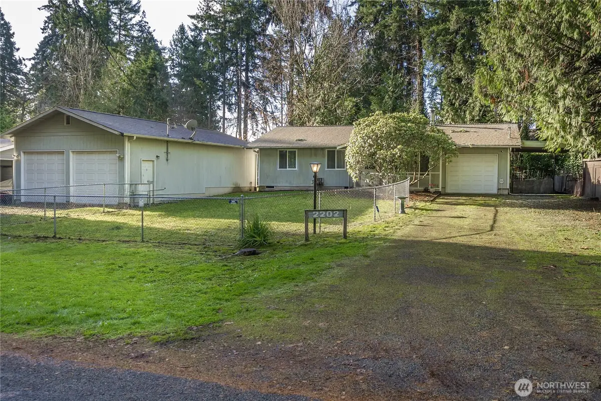 2202 Tacoma Point Drive E, Lake Tapps, WA 98391 - Image #1