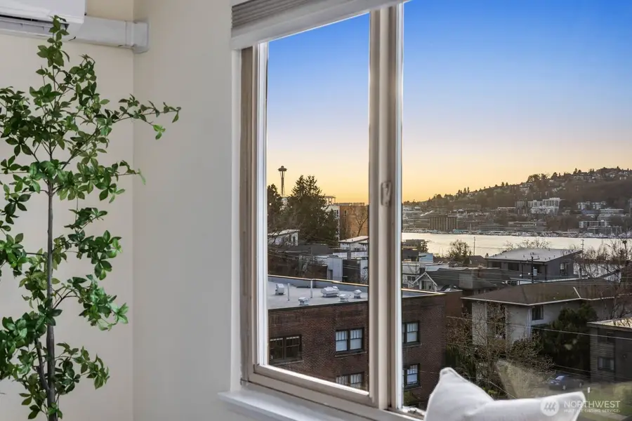 2703 Boylston Avenue E #302, Seattle, WA 98102 - Image #2