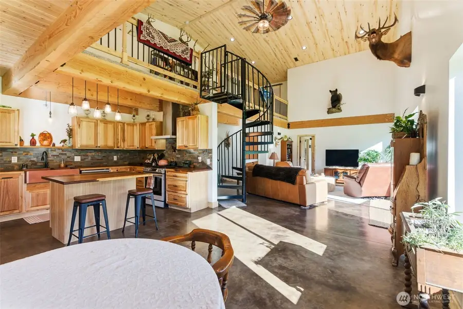 314 E Valley Road, Skamokawa, WA 98647 - Image #2