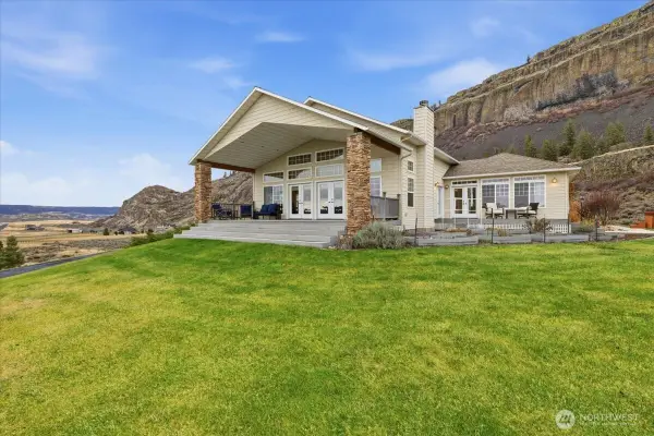 19994 Coulee View Road, Electric City, WA 99123