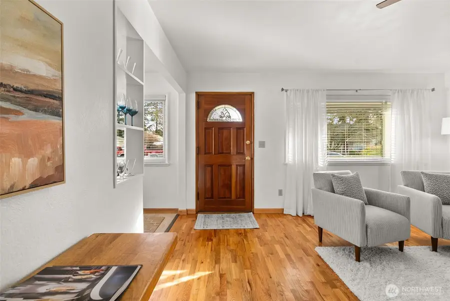 8402 Leona Way Sw, Lakewood, WA 98499 - Image #3