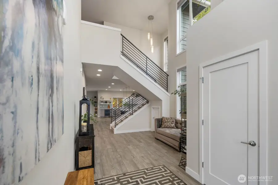 8302 NE 203rd Street, Kenmore, WA 98028 - Image #3