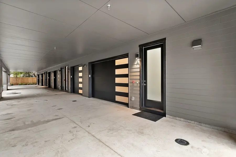 117 Wells Avenue S #B, Renton, WA 98057 - Image #3