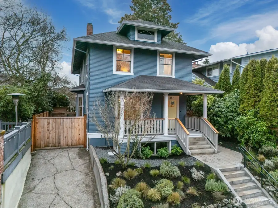 357 Garfield Street, Seattle, WA 98109 - Image #2