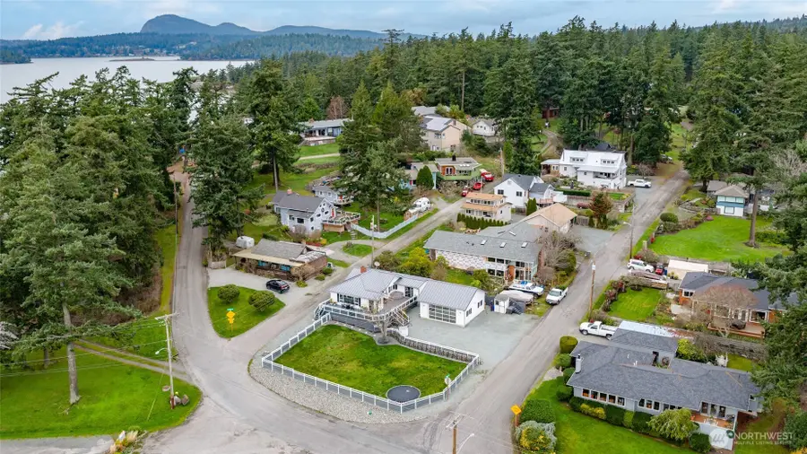 16839 Chilberg Avenue, La Conner, WA 98257 - Image #2