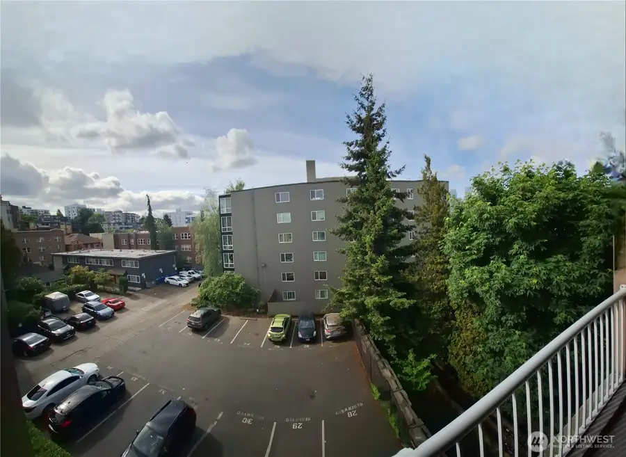 530 Melrose Avenue E #705, Seattle, WA 98102 - Image #2