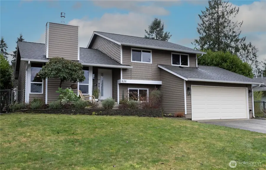 634 NE Conifer Drive, Bremerton, WA 98311 - Image #2