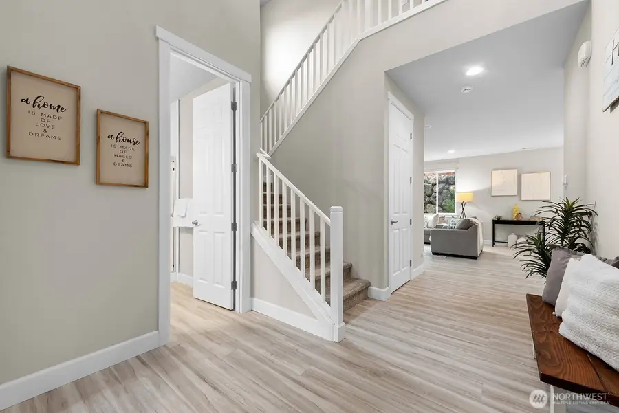 6147 Windlass Avenue Se, Port Orchard, WA 98367 - Image #3