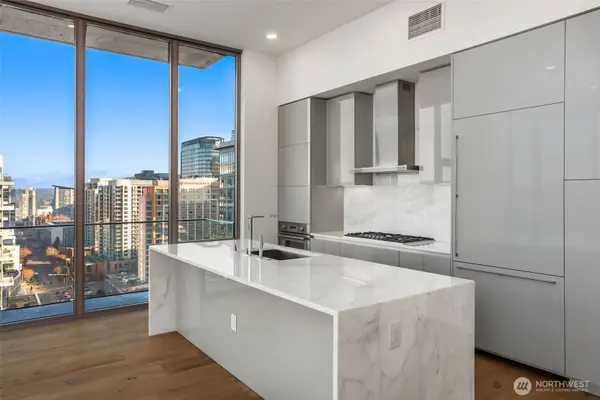 10232 NE 10th Street #1902, Bellevue, WA 98004