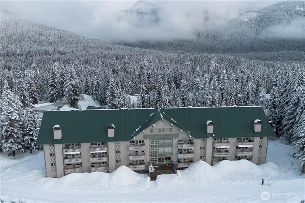 220 Tanner Way #206, Snoqualmie Pass, WA 98068