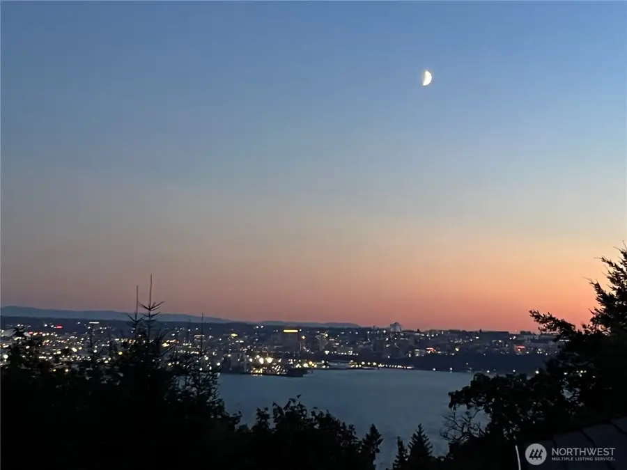 4710 Silver Bow Road Ne, Tacoma, WA 98422 - Image #3