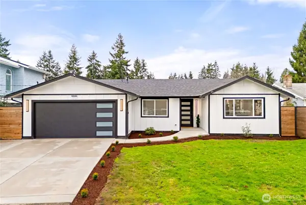 24427 14th Avenue S, Des Moines, WA 98198