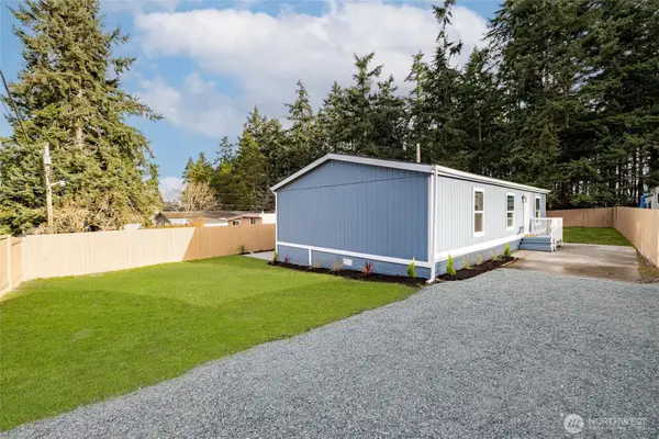 3234 Whitney Dr, Oak Harbor, WA 98277