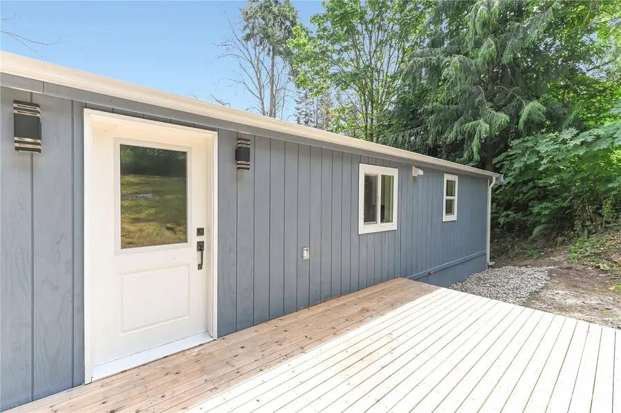 1540 Lake Dr, Camano Island, WA 98282 - Image #3