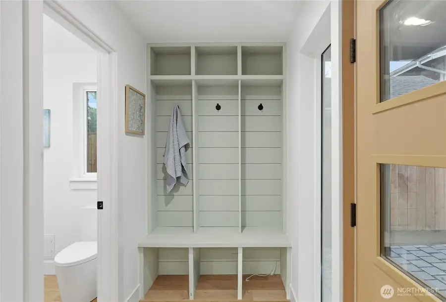 6547 11th Avenue Nw #C, Seattle, WA 98117 - Image #3