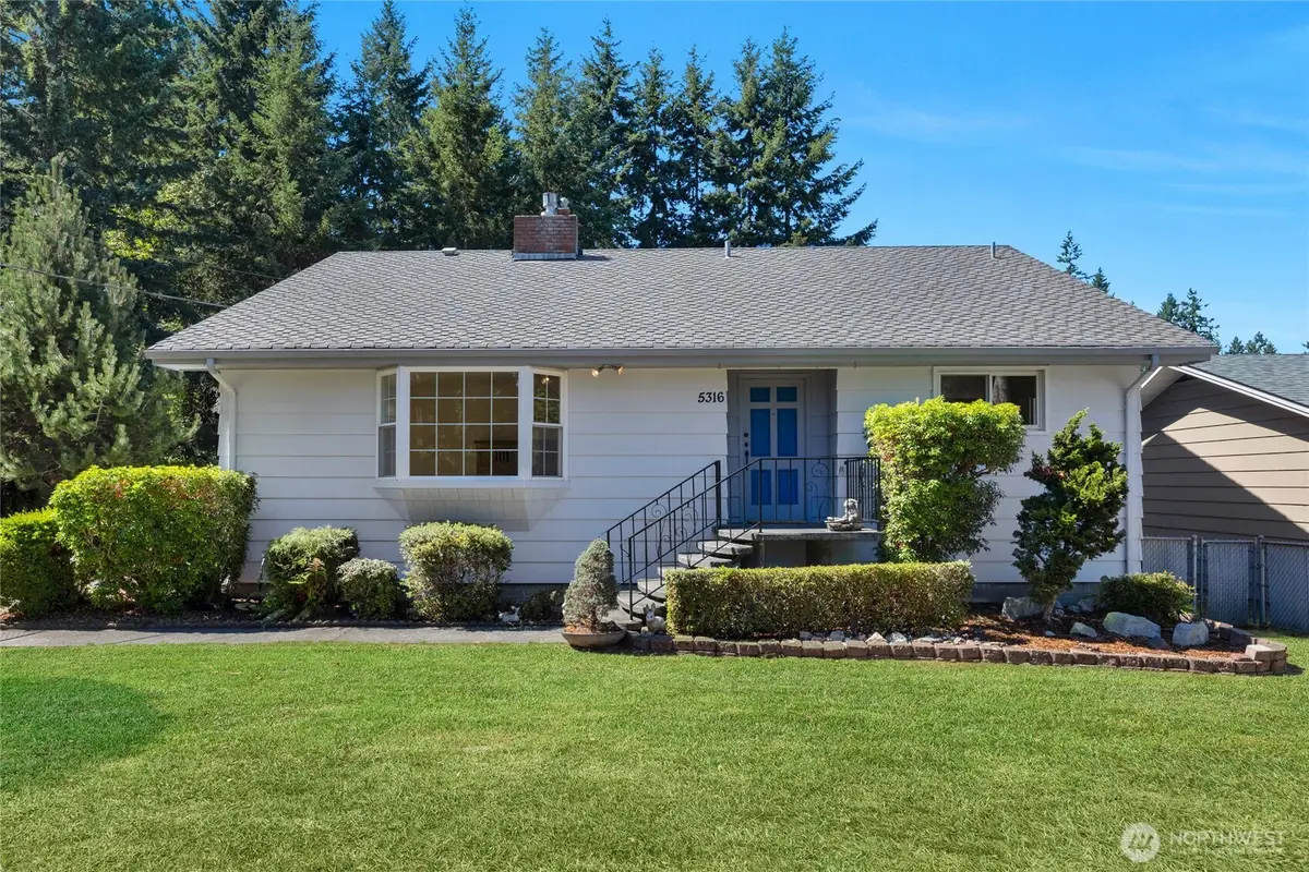 5316 East Drive, Everett, WA 98203 - Image #1