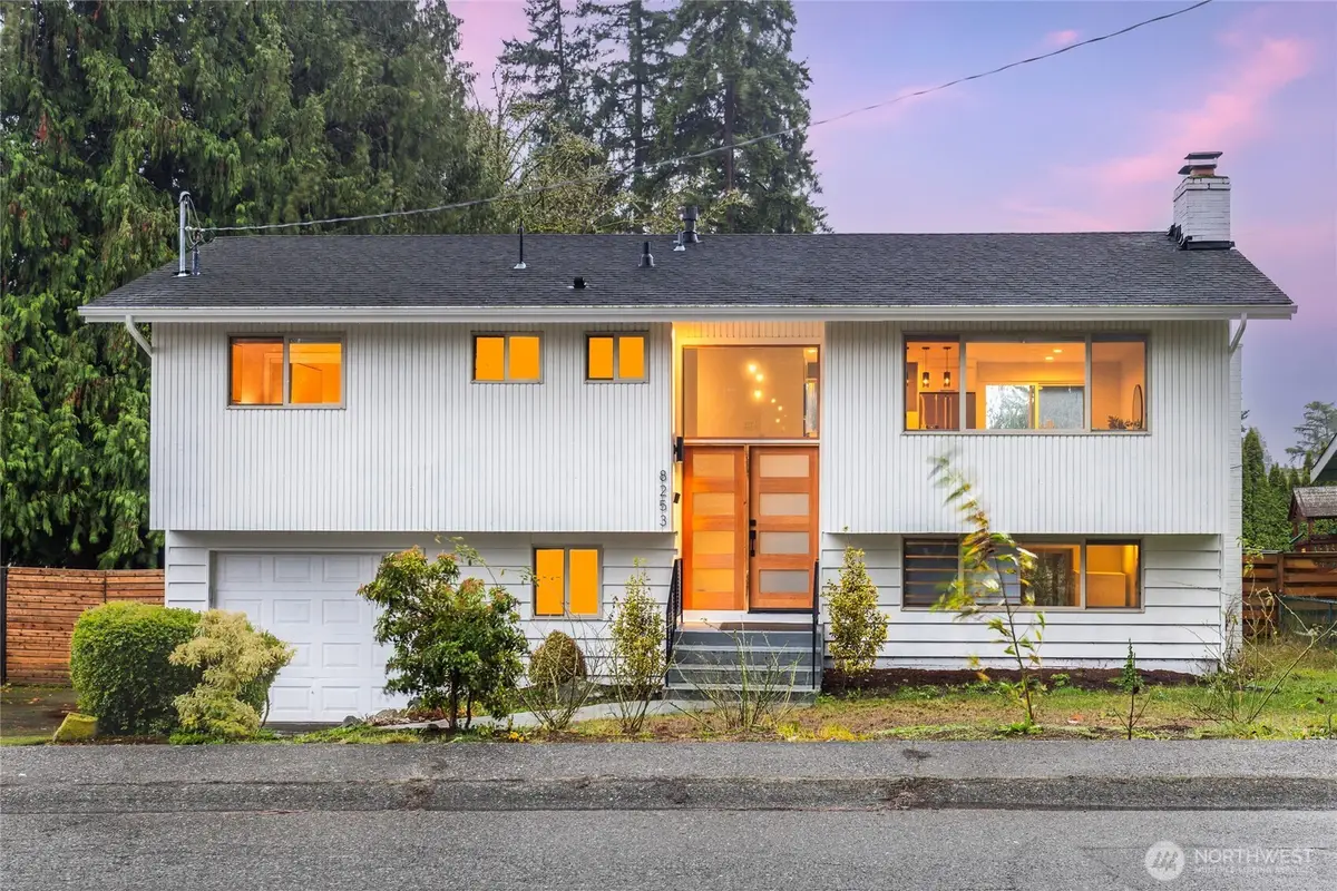 8253 NE 145th Street, Kirkland, WA 98034 - Image #1