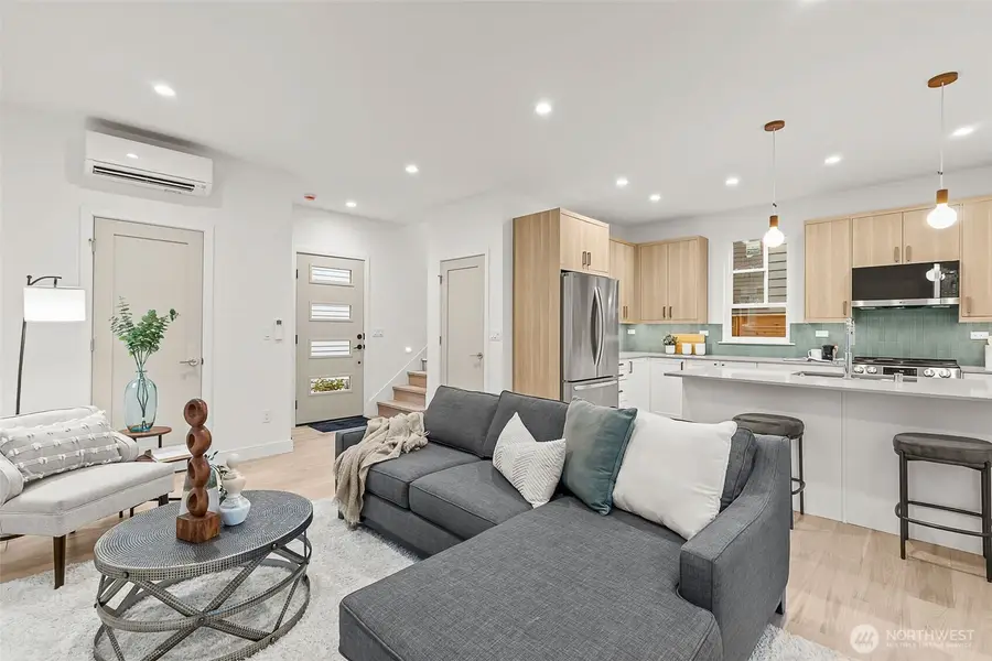 3542 S Dawson Street, Seattle, WA 98118 - #3