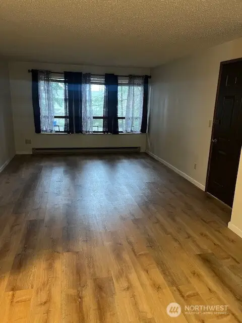 1101 SW Harrier Circle #202, Oak Harbor, WA 98277