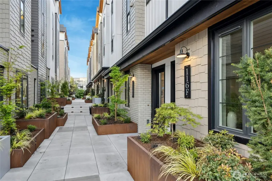 112 2nd Street S, Kirkland, WA 98033 - Image #2