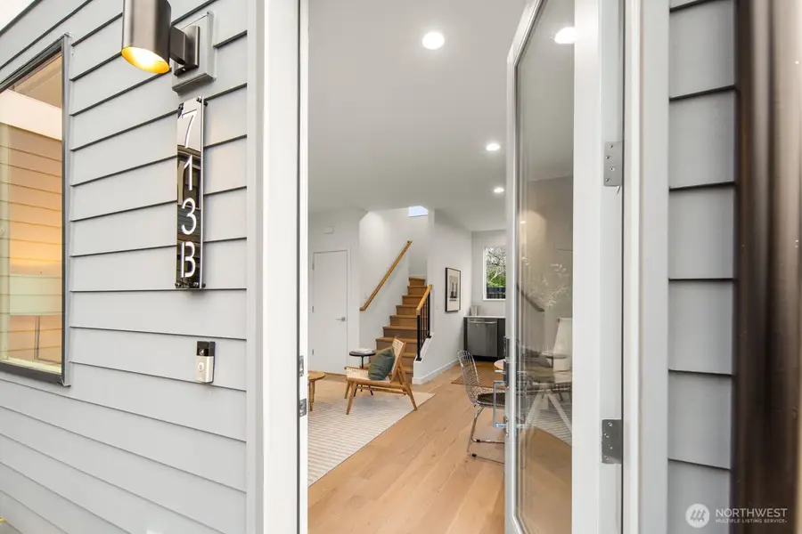 713 N 70th Street, Seattle, WA 98103 - Image #2